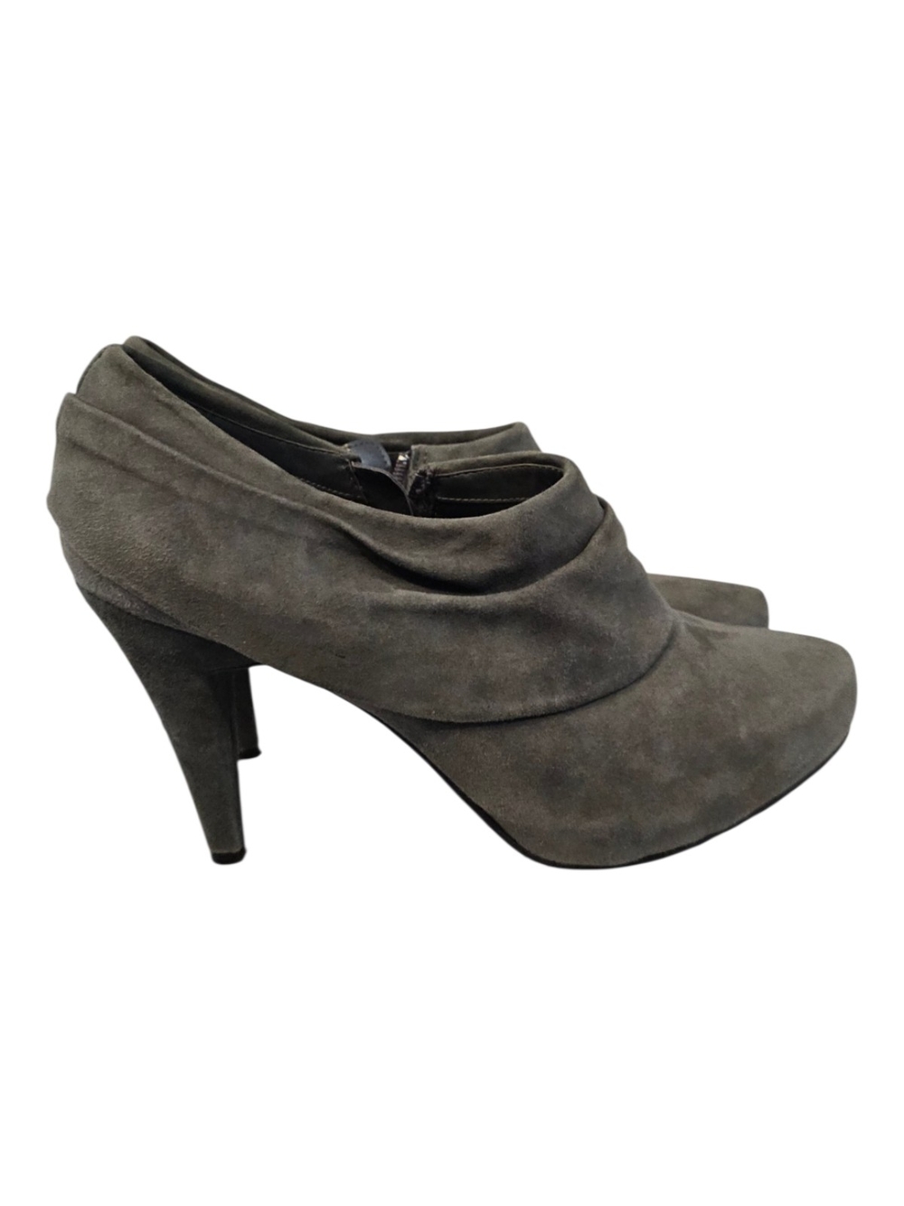 Me Too Sage Gray Suede Ruched Ankle Shooties Heeled Pumps 9.5